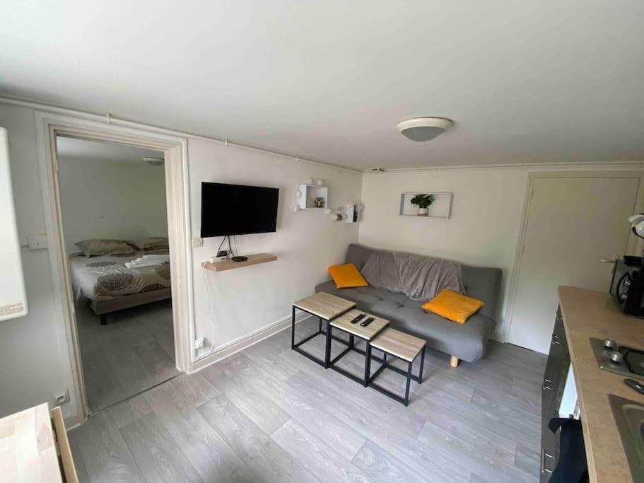 Appartement Avec Garage Et Terrasse 부르주 외부 사진